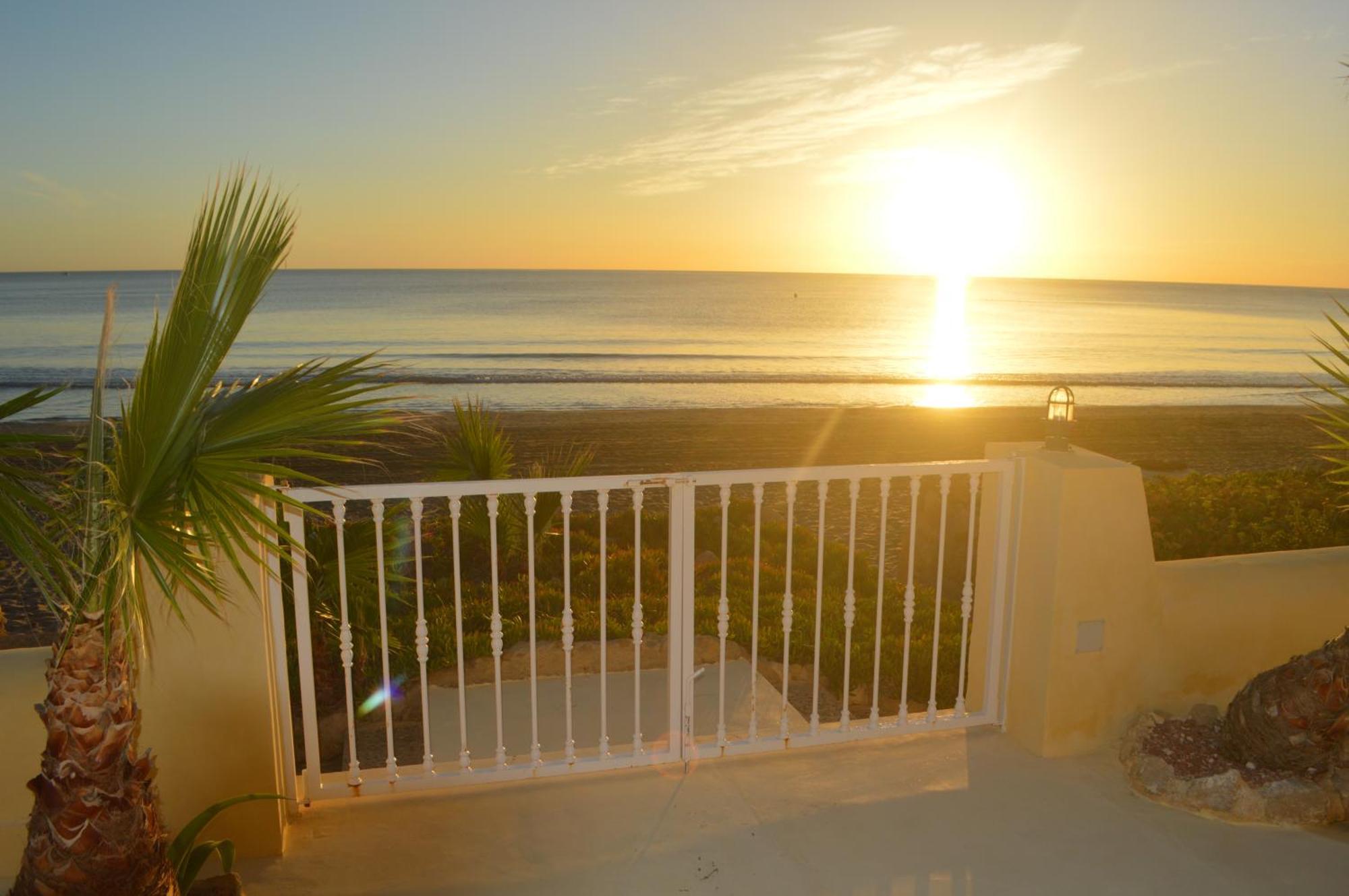 Excepcional Apartamento Amanecer Al Borde De Playa Y Mar, En Chalet Roquetes Alicante Exteriér fotografie
