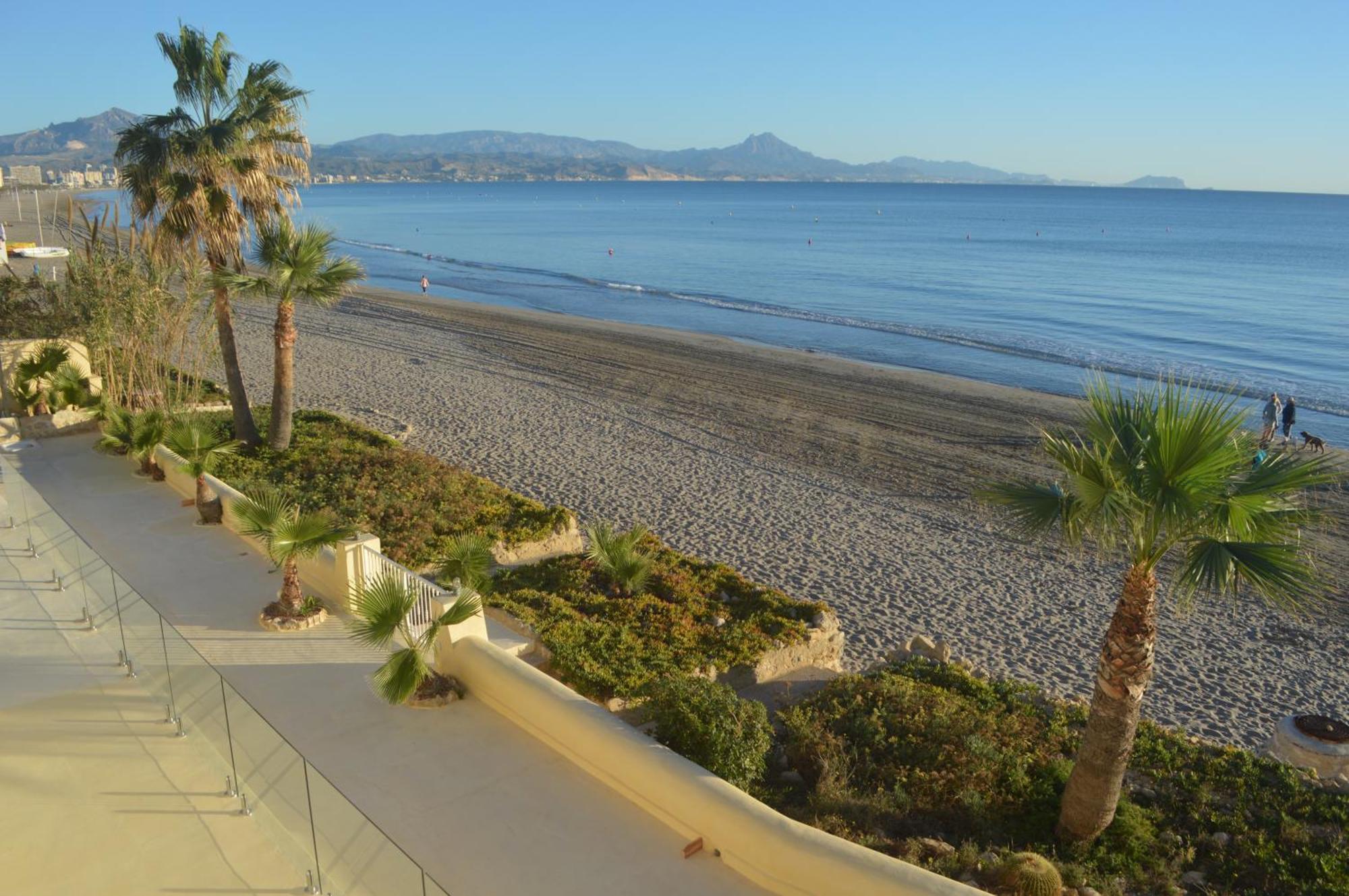 Excepcional Apartamento Amanecer Al Borde De Playa Y Mar, En Chalet Roquetes Alicante Exteriér fotografie